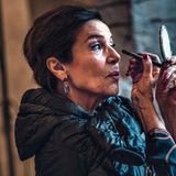 Elsner schminkt sich 2018 vor einer Lesung in Gstaad, Schweiz