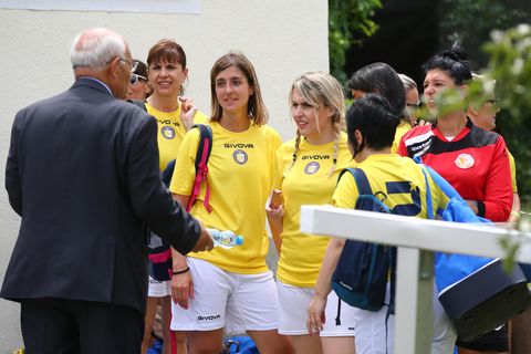 Das Team Vatikan wird über das Aus für das Freundschaftsspiel mit dem FC Mariahilf in Wien informiert