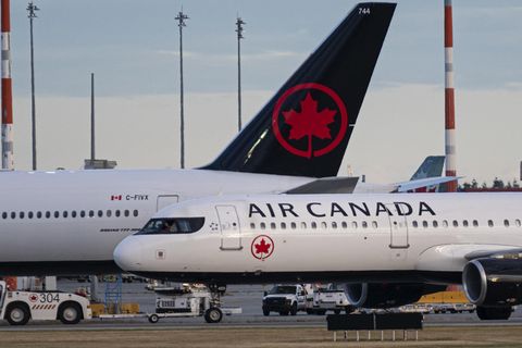 Kanada: Frau wird von Bordpersonal in Flugzeug vergessen