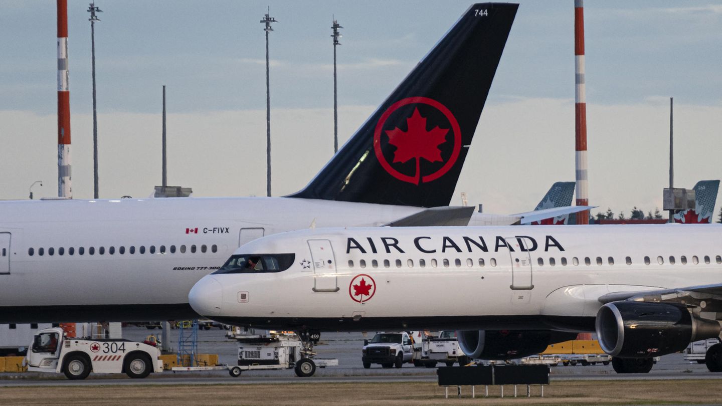 Kanada: Frau wird von Bordpersonal in Flugzeug vergessen