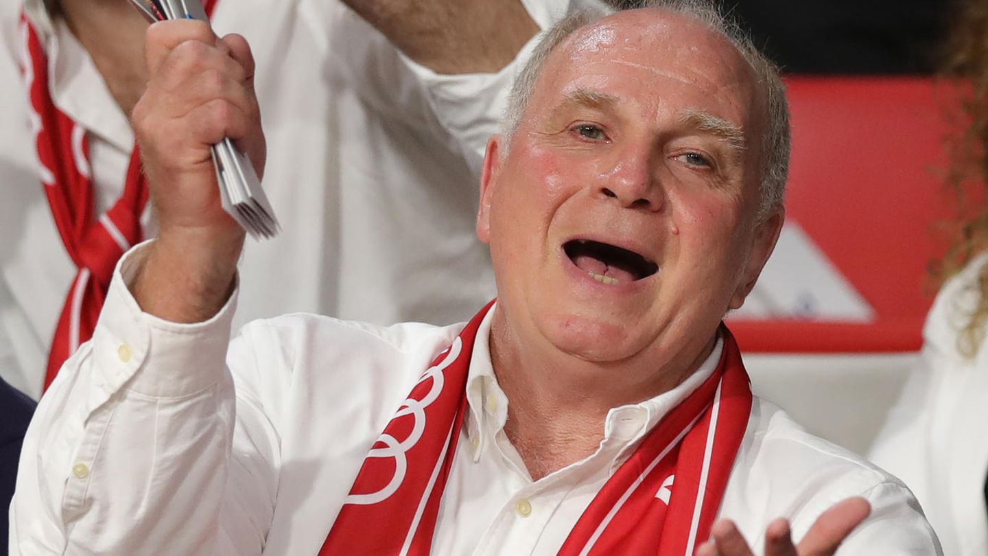 Uli Hoeneß feiert die bayerischen Baskeballer und beschwichtigt in Sachen Transfers bei den Fußballern des FCB