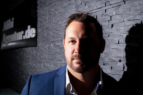 Porträt-Foto des Alibi-Agentur-Gründers Stefan Eiben