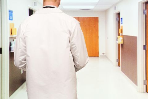 Der verdächtigte Arzt war von 2010 bis 2014 an der Uni-Klinik im saarländischen Homburg beschäftigt