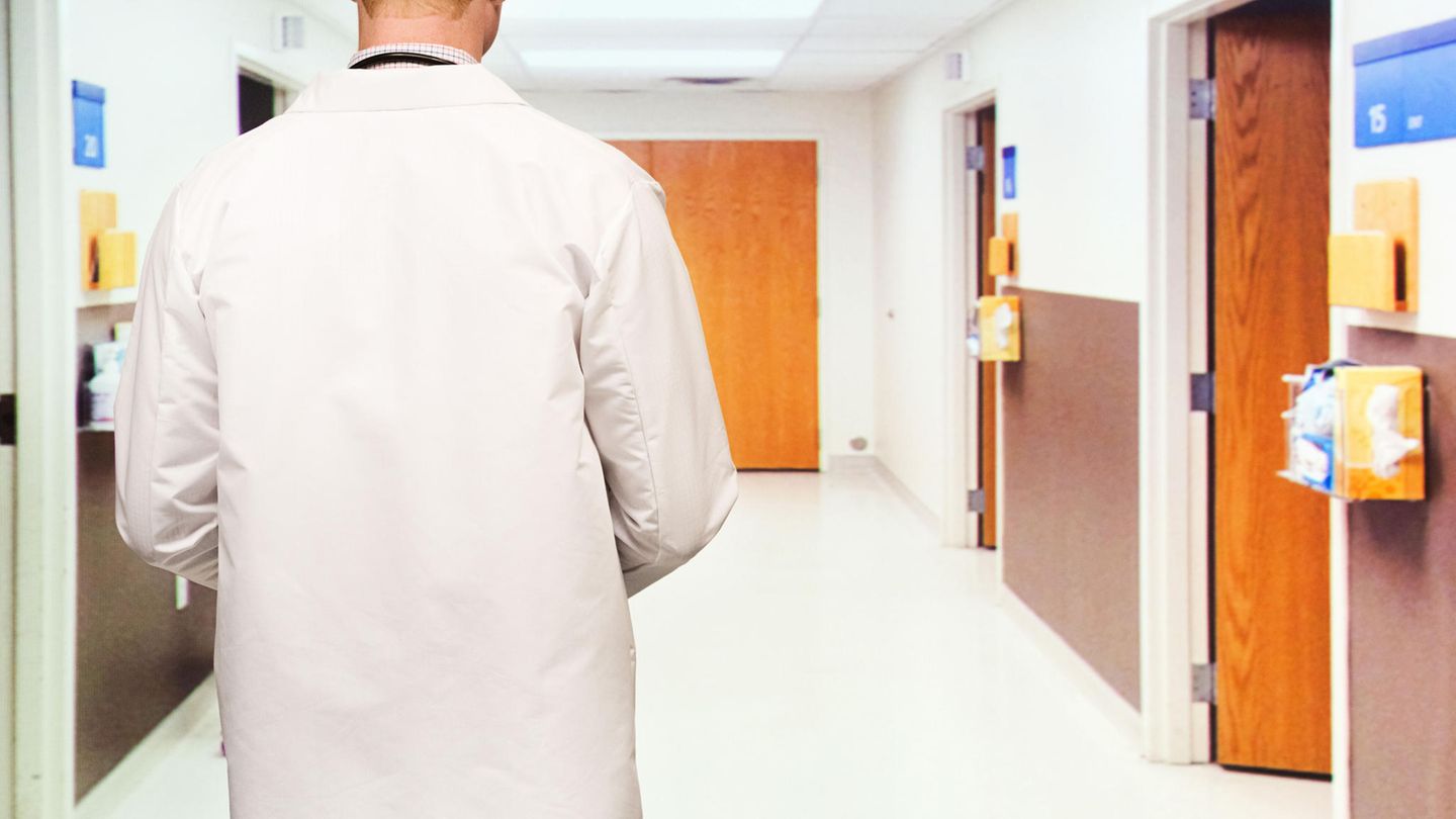 Der verdächtigte Arzt war von 2010 bis 2014 an der Uni-Klinik im saarländischen Homburg beschäftigt