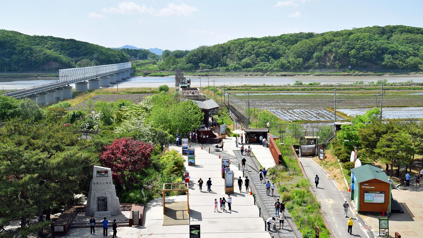 EMZ-Zug in Südkorea EMZ-Zug in Südkorea