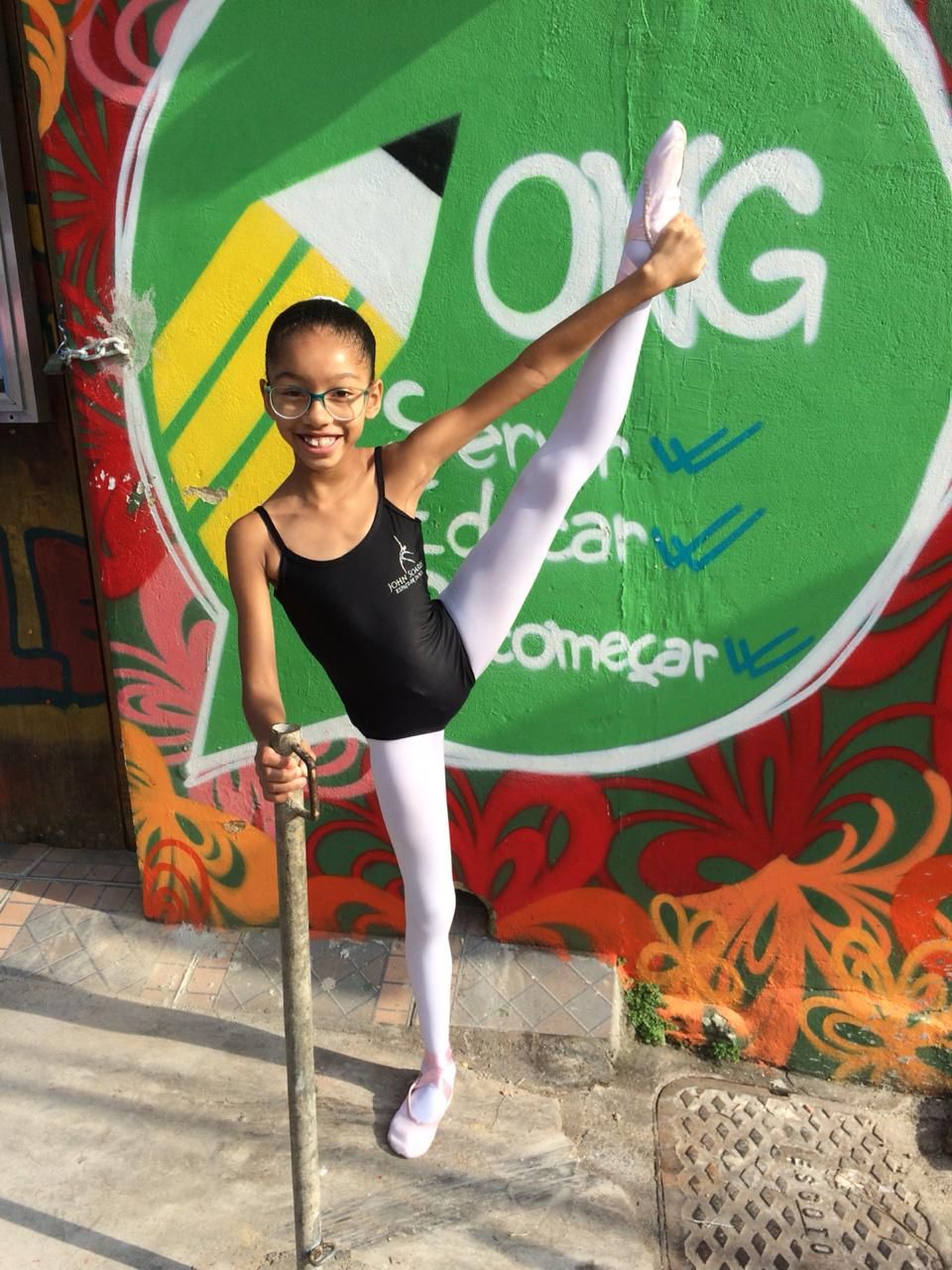 Milena, 9, will Ballerina werden, in den Räumen der Ser gibt es auch ein Ballettstudio Milena, 9, will Ballerina werden, in den Räumen der Ser gibt es auch ein Ballettstudio