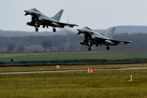 Zwei Maschinen des Typs "Eurofighter". 