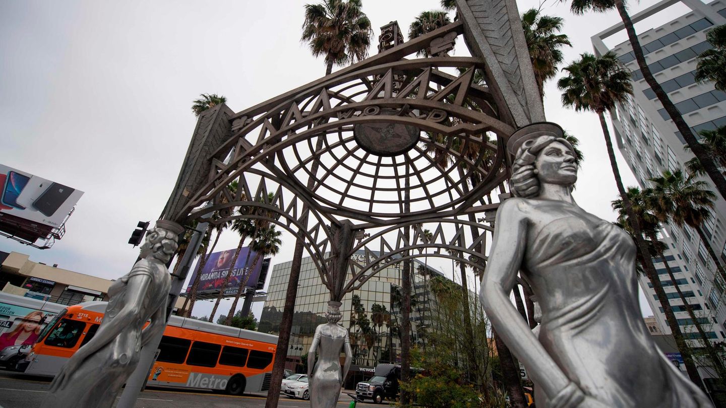 Auf diesem kleinen Statuen-Pavillon thronte auch die die von Marilyn-Monroe, die der Dieb absägte