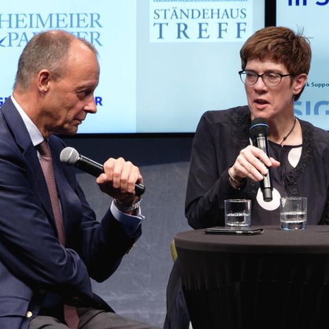CDU-Chefin Annegret Kramp-Karrrenbauer und Friedrich Merz beim Ständehaustreff der "Rheinischen Post"