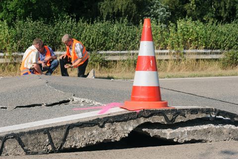 Blow-ups - Aufplatzungen Fahrbahn - Autobahn
