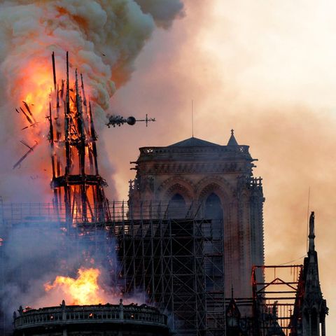 Notre-Dame in Flammen - Zigarette als Brandauslöser?