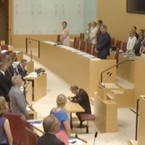 Eklat bei Sitzung : Sehen Sie hier die Gedenkminute im Bayerischen Landtag