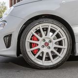 Die Brembo-Bremsen verzögern zuverlässig