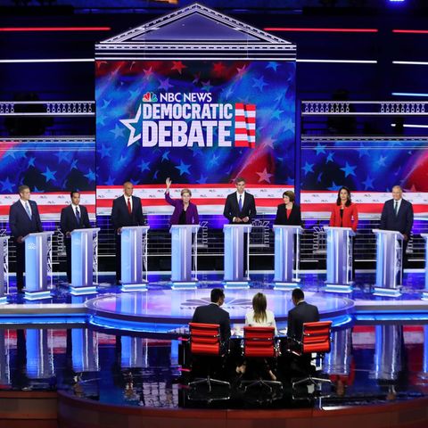 US-Wahl 2020: Zehn demokratische Bewerber stellten in einem ersten TV-Duell ihre grundsätzlichen Positionen vor