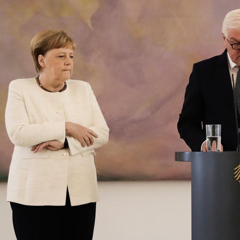 Bundeskanzlerin Angela Merkel und Bundespräsident Frank-Walter Steinmeier im Schloss Bellevue