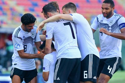 Deutschlands U21-Fußballer beim Torjubel