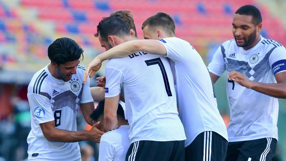 Deutschlands U21-Fußballer beim Torjubel
