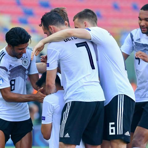 Deutschlands U21-Fußballer beim Torjubel