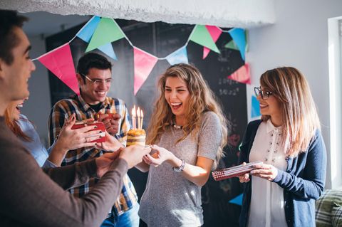 Mit diesen neun Geschenk-Ideen kannst du einen Studenten glücklich machen
