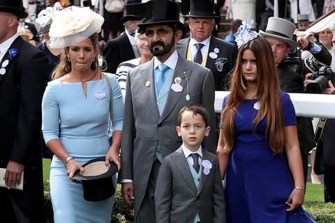 Der Emir von Dubai mit seiner Frau, Prinzessin Haya, und den beiden Kindern 2018 beim Pferderennen in Ascot