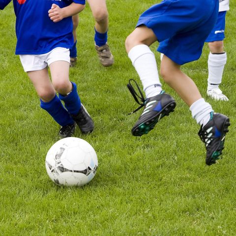 nachrichten aus deutschland kinder beim fußballspielen