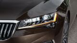 Beim Skoda Superb ist Voll-LED-Licht serienmäßig