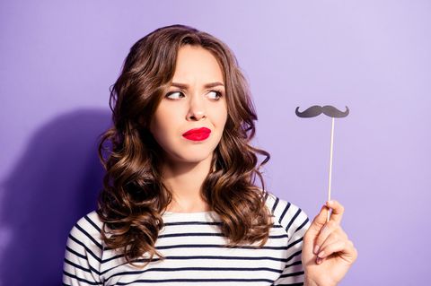 Viele Frauen leiden unter ihrem Damenbart
