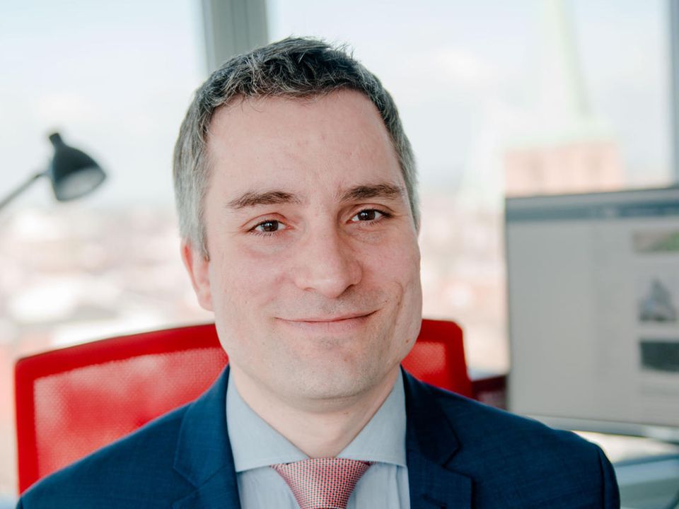 Tobias Singelnstein forscht zu illegalen Gewalttaten von Polizisten in Deutschland Tobias Singelnstein forscht zu illegalen Gewalttaten von Polizisten in Deutschland