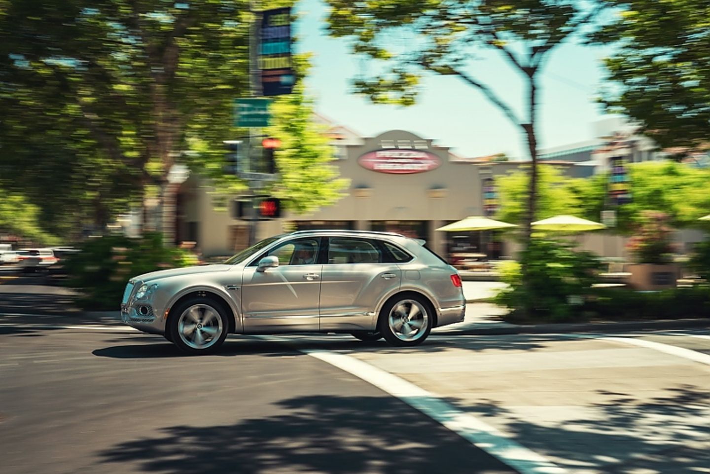 Bentley Bentayga Hybrid