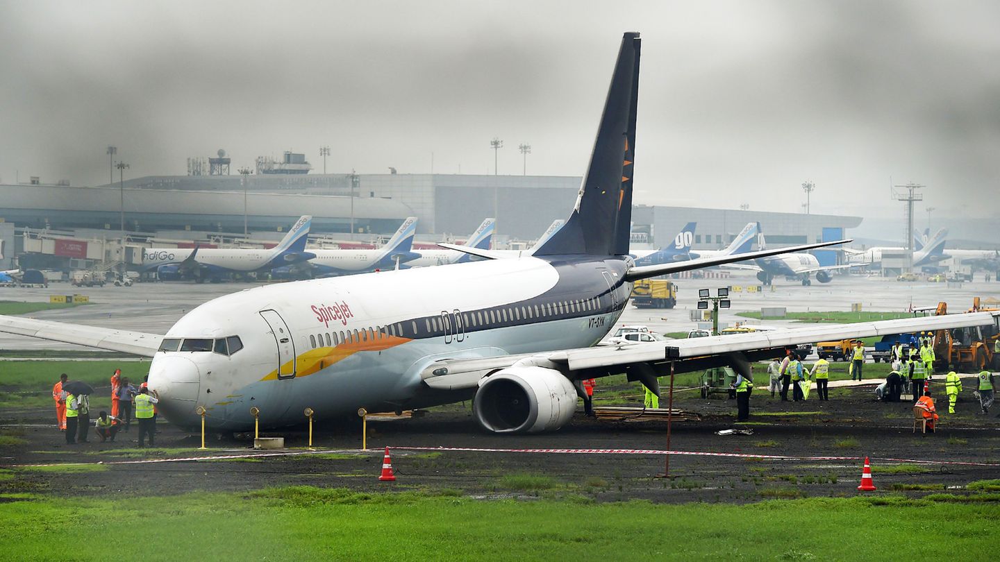 Am 1. Juli von der Landebahn abgekommen: die Boeing 737-800 von Jet Airways in Mumbai