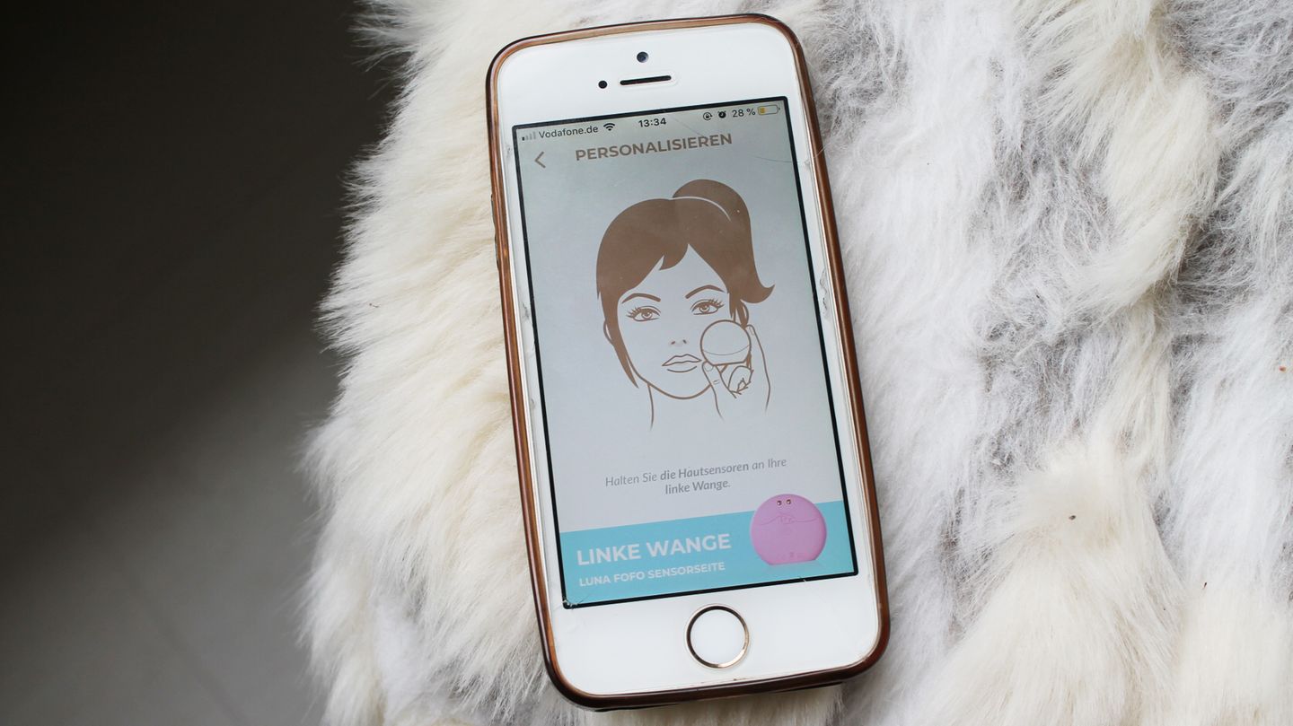 Selbstversuch: Ich teste die innovative Reinigungsbürste "Foreo Luna Fofo"