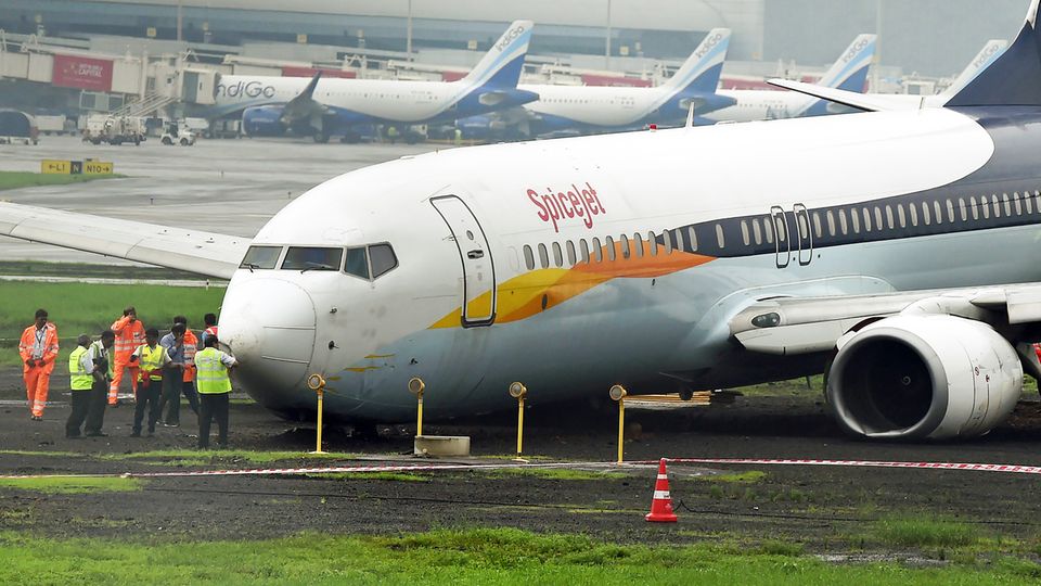 Am 1. Juli von der Landebahn abgekommen: die Boeing 737-800 von Jet Airways in Mumbai