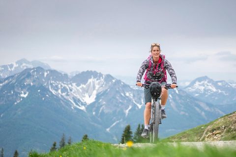 Auf dem Mountainbike durch Bayerns Berge: Sabrina Stadler
