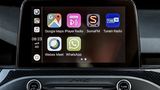 Die Einbindung des Smartphones klappt per Apple CarPlay oder Android Auto