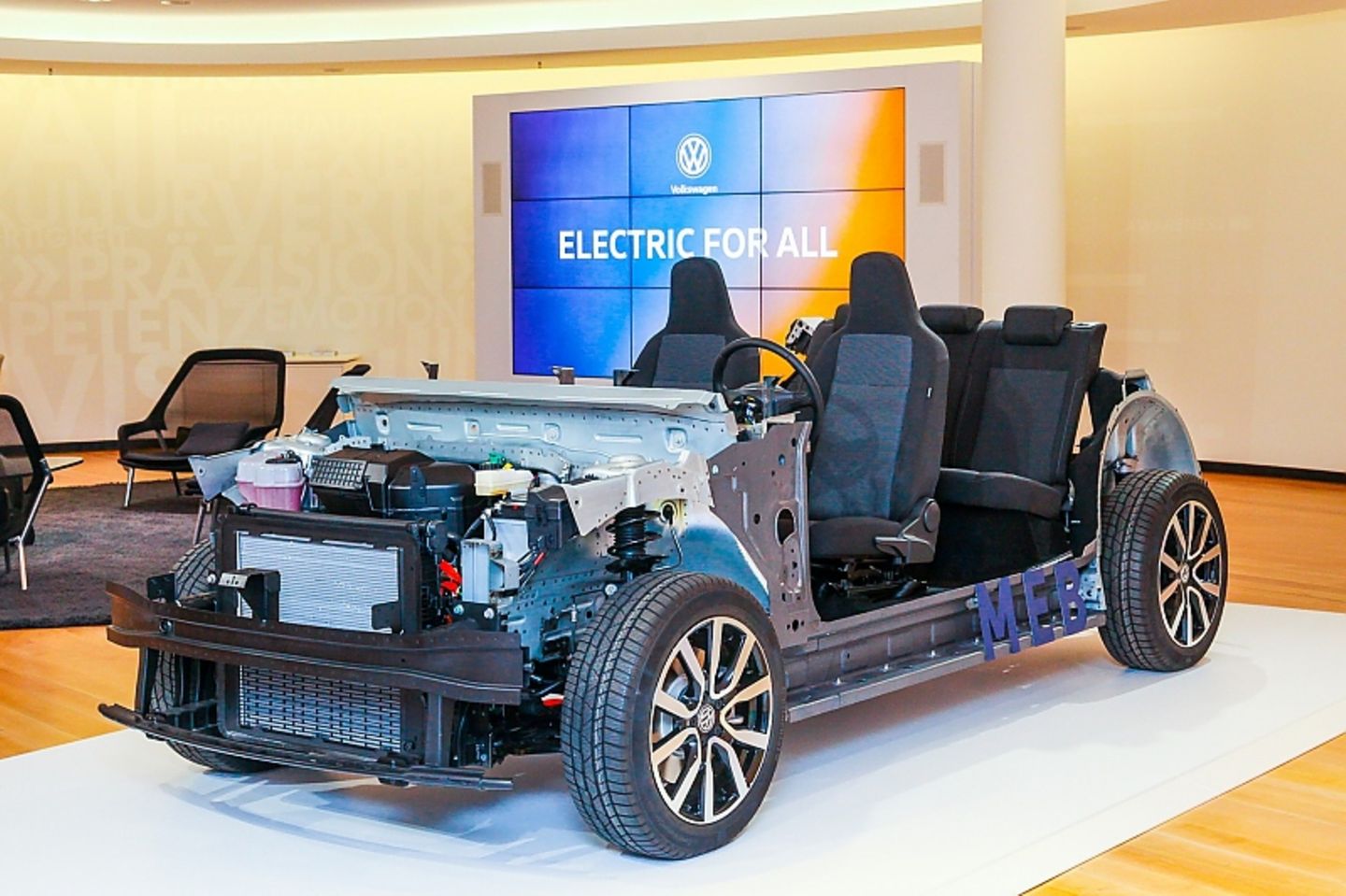 Das Rolling Chassis zeigt die Technik des MEB