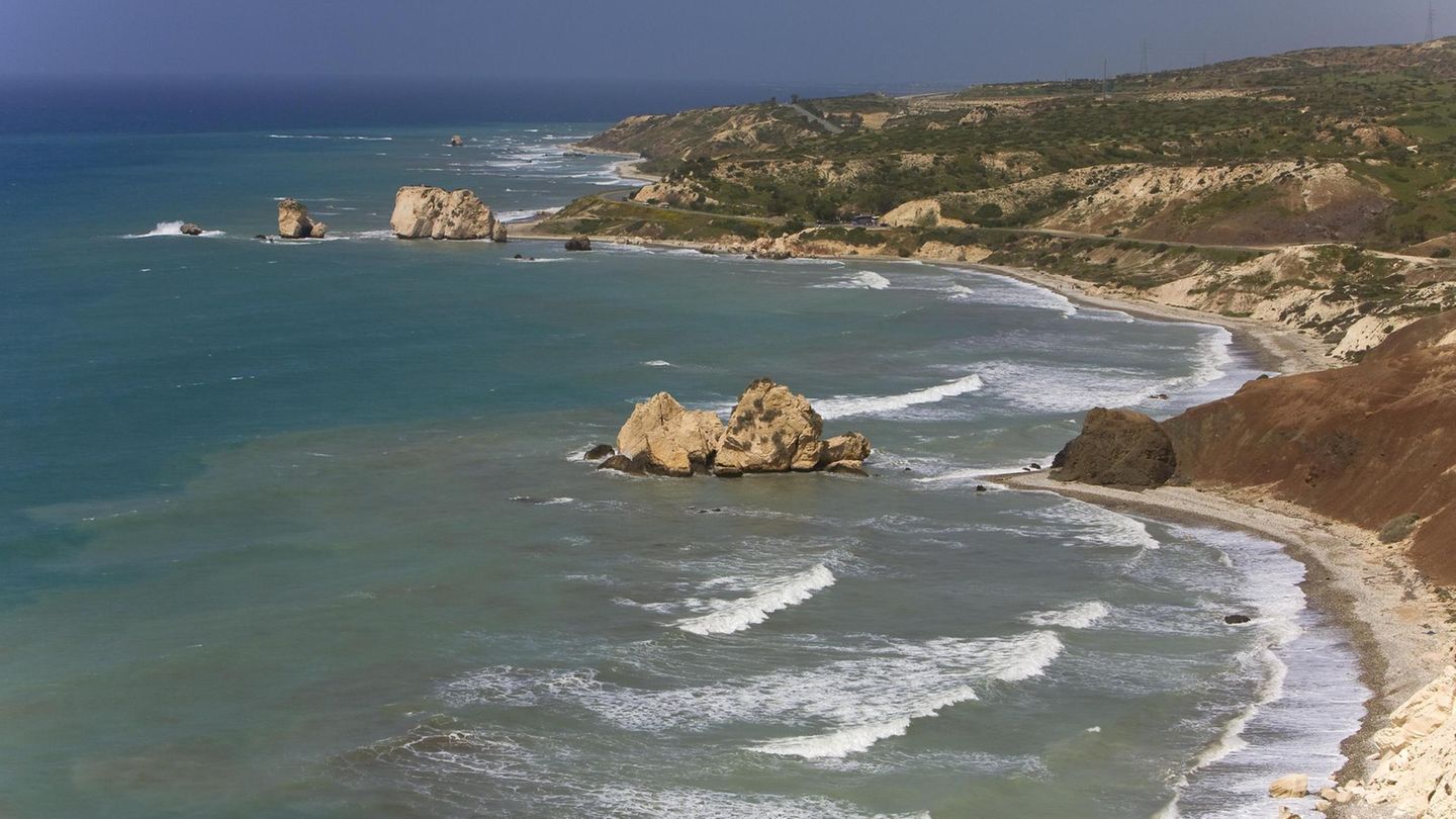 Wildromantisch: Die Küste einer griechischen Insel