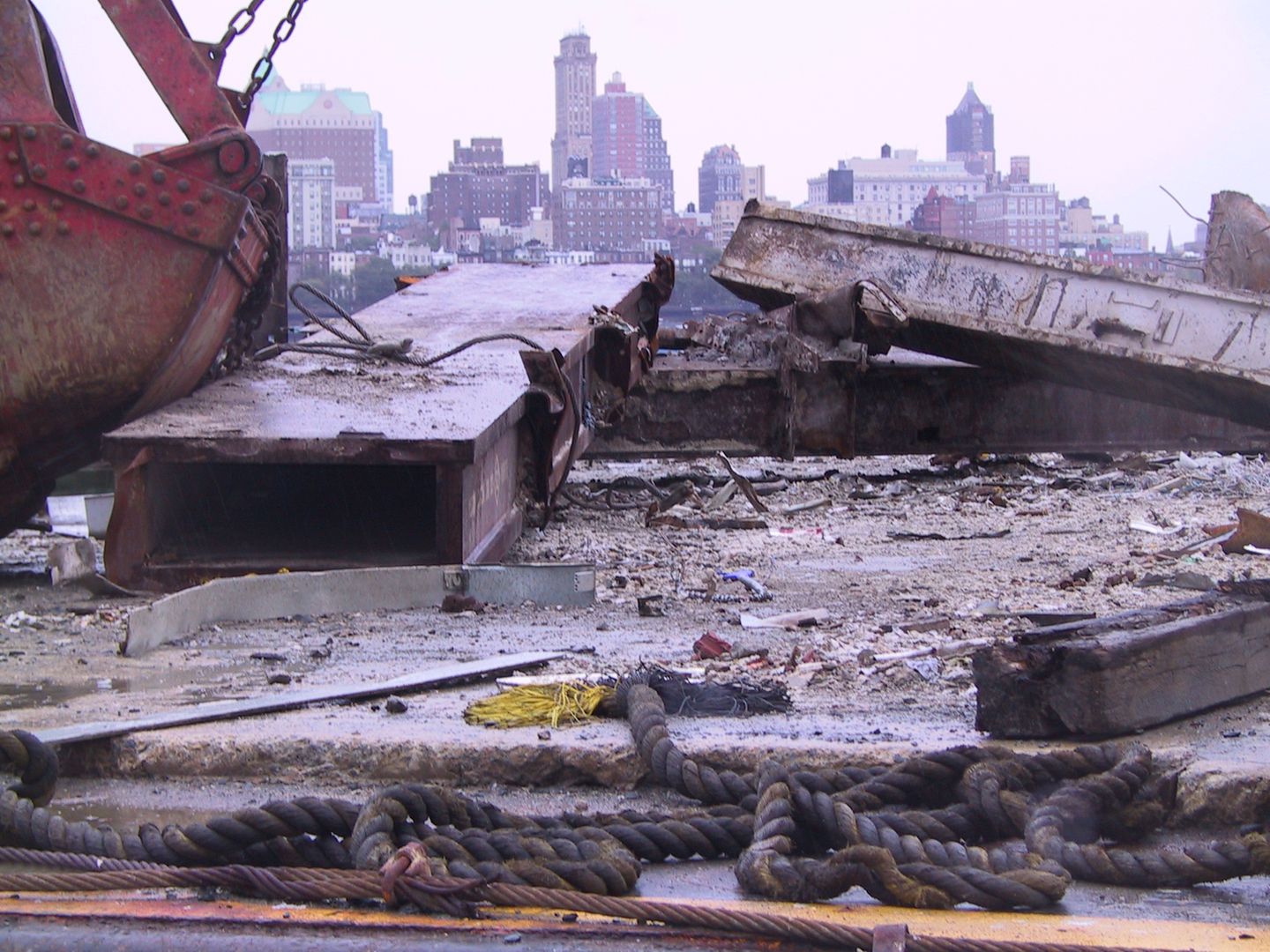 Ground Zero Riesige Stahlträger zeugen von der Konstruktion des WTC