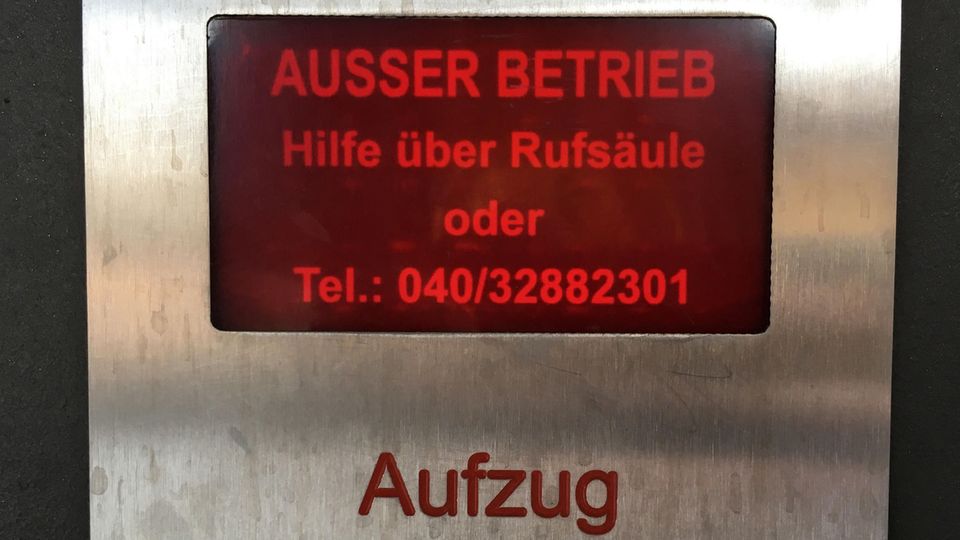 Aufzug außer Betrieb Aufzug außer Betrieb