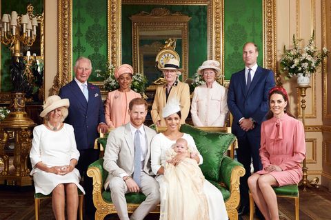 Zu Archies Taufe posieren alle gemeinsam - nur die Queen fehlt