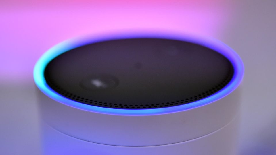 Der Lautsprecher Amazon Echo mit dem Alexa Voice Service