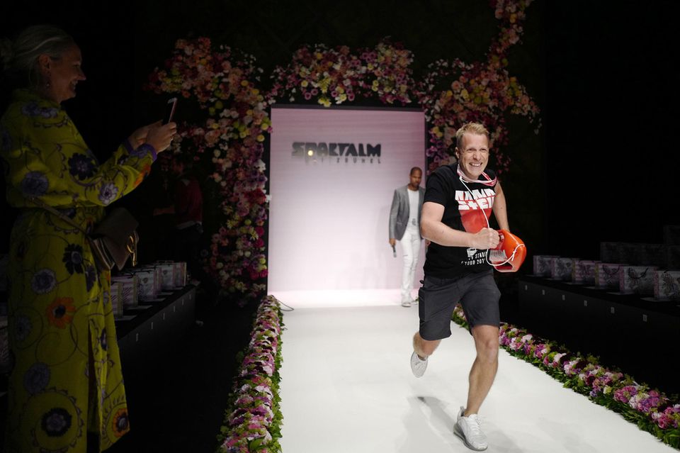 Oliver Pocher bei der Show von Sportalm auf der Fashion Week Berlin Oliver Pocher bei der Show von Sportalm auf der Fashion Week Berlin