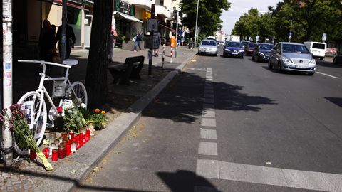 Die weißen Räder erinnern an tote Radfahrer.