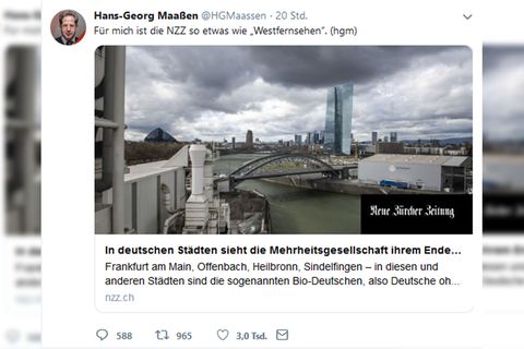 Screenshot des Tweets, in dem Maaßen die NZZ als "Westfernsehen" bezeichnet