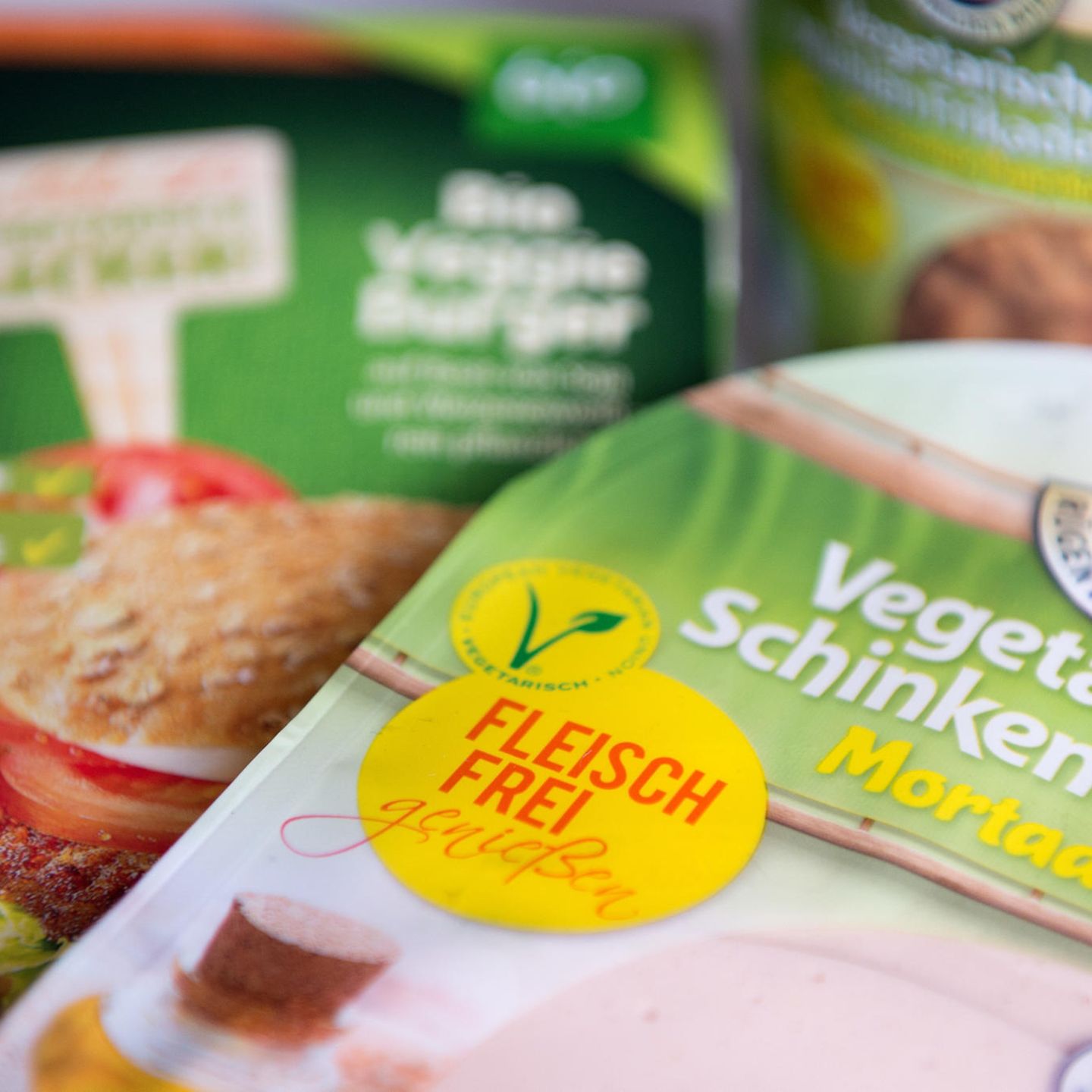 Fur Mehr Veggie Rugenwalder Muhle Stellt Currywurst Produktion Ein Stern De