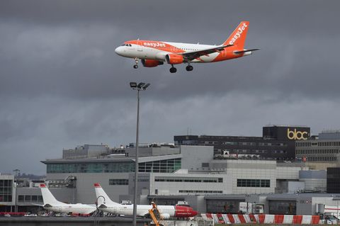 Auf dem Londoner Flughafen Gatwick ist der Betrieb eingestellt worden 