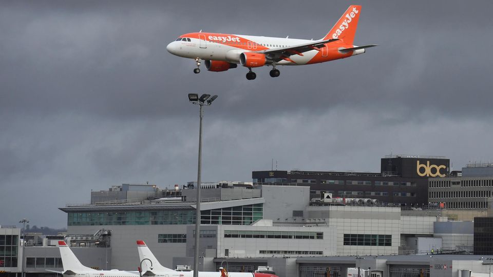 Auf dem Londoner Flughafen Gatwick ist der Betrieb eingestellt worden 