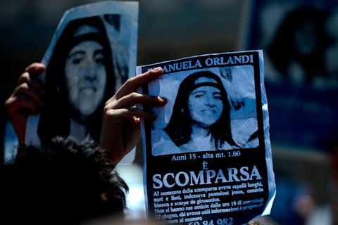 Emanuela Orlandi - Plakat mit Aufschrift verschwunden