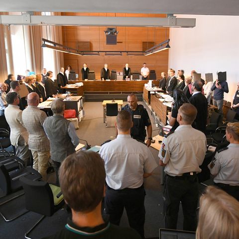 Prozess um Gruppenvergewaltigung