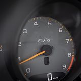 Jubelarien: Der Sechszylinder dreht bis 8.000 U/min