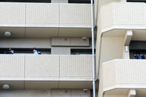 23. August 2016: Polizisten durchsuchen die Wohnung, in der die Familie gelebt hatte